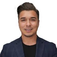 Juan Oropeza's Instagram, Twitter & Facebook