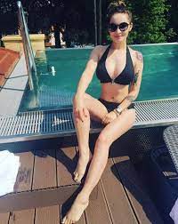 Maybe you would like to learn more about one of these? Ewelina Lisowska W Seksownym Bikini Co Za Figura