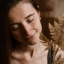 Nicole Schyns Art Studio added...