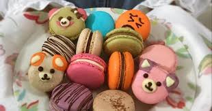 Gunakan mixer elektrik, kocok putih telur dan garam sampai teksturnya kalau kamu membuat meringue untuk adonan dasar kue misalnya macaron, dapat berhenti pada. Resep Kue Macaroon Sederhana Yang Lembut Dan Enak