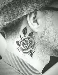 Mens Rose Flower Kuhlen Schattierten Kleinen Hals Tattoo Tattoos Flower Hals Kleinen Kuhle Rose Neck Tattoo Small Neck Tattoos Neck Tattoo For Guys