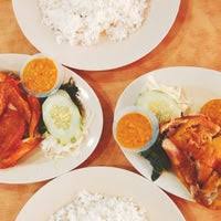 Ayam penyet is a fried chicken dish that originated from east java in indonesia, where ayam means chicken and penyet means flattened or pressed. Ayam Penyet Bukit Lanchong 41 Tips