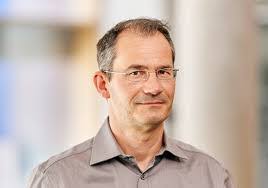 Benjamin Neubauer's Instagram, Twitter & Facebook