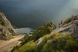 Zona se încadrează în sectorul cu climă de munte, ținutul munților înalți. Parcul NaÈ›ional Piatra Craiului