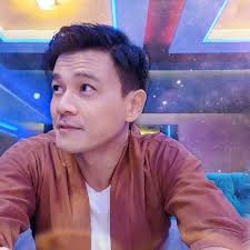 ◤比赛咯！你啦🤣◢, 「第一届风华年代广东歌唱大赛2022」即将开跑咯！ 截止日期的5月31号！欲询问详情，请拨打 或 WhatsApp  016-5675755 or 012-2058683！加油💪😊, First attempt doing music pic, took a  bit of time to learn the app, hopefully will get better as ...