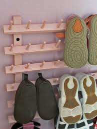 Schuhe Aufbewahren 38 Kreative Ideen Zum Nachmachen Schuhregal Selber Bauen Schuhregal Schuhaufbewahrung