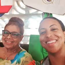 Diana Mcintyre's Instagram, Twitter & Facebook