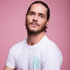 The Season has arrived!! Last year I had the wonderful privilege to become  apart of the Bridgerton family. What a joy! And look, I'm