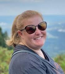 Anna Maples's Instagram, Twitter & Facebook