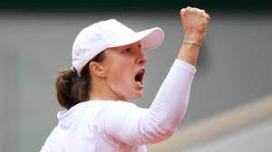 Pour aider les joueurs moins bien classés, le prize money des perdants a augmenté de 30 %, passant à 60 000 euros pour les simples hommes et femmes. Roland Garros 2020 Iga Swiatek Qualifiee En Finale Dames Apres Sa Victoire Contre Nadia Podoroska Eurosport