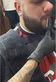 A beard lined up always completes the hairuct 🔥 Follow the IG barbermeeks  #barbershop #barber #barbershopconnect #haircut #chicago #chicagobarber  #chicagoinfluencer #chicagotiktok #chicagobarbers ...