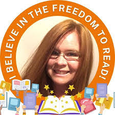 Stephanie Lanoue's Instagram, Twitter & Facebook