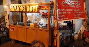 Desain warung kopi rumahan, desain kedai kopi minimalis, desain warung kopi dari bambu, desain warung kopi sederhana di kampung, desain warung kopi pinggir jalan, gambar warung kopi desain warung kopi keren meja desain warung kopi sumber desainwarungkopi.blogspot.co.id. Cara Buka Usaha Warung Kopi Sederhana Dengan Untung Berlipat Hinyong