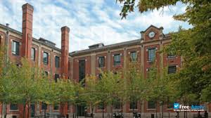 «des centaines de partisans de trump ont pris d'assaut les barricades à l'arrière du capitole et marchent vers le bâtiment», a ainsi. University Toulouse 1 Capitole Free Apply Com