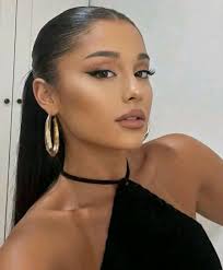 Your man After 3 black lable , that girl wa makeup ya go G-West will look  like Ariana Grande to him 🙌😅😅