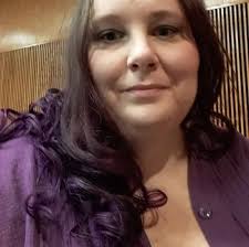 Vikki Douglas's Instagram, Twitter & Facebook