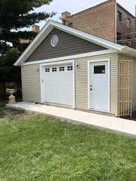 Pin By Mario On Exterior Decor Garage Door Styles Garage Door Types Garage Doors