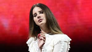 Young & beautiful christmas canon — lana del rey vs. Prominente Die Lana Del Rey Nicht Leiden Konnen News24viral