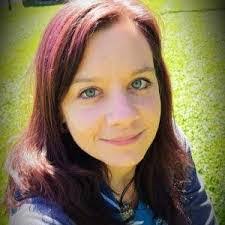 Kelly Levan's Instagram, Twitter & Facebook