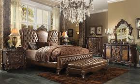 Acme Versailles Queen Bed 2 Tone Light Brown Pu Cherry Oak 21100q Luxurious Bedrooms Master Bedroom Furniture Traditional Bedroom