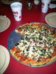 Johnny S Pizza Monroe La Home Of The Sweep The Kitchen Cajun Cuisine Food Plus Good Pizza