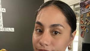 Amazon.com : Maybelline Fit Me Loose Setting Powder, Face Powder and  Finishing Makeup, Medium, 1 Count : Beauty & Personal Care