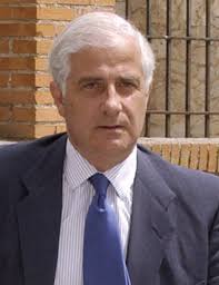 Dos abogados, un economista, un editor, un jinete y la benjamina de los Alba