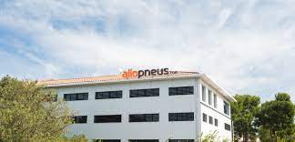 Suivi de commande sfr : Allopneus Com Un Service Client Sur Mesure Allopneus Le Mag