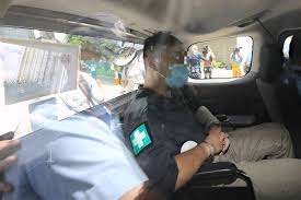 唐英傑早前入稟高等法院提出司法覆核，要求推翻審訊不設陪審團的決定。國安法指定法官李運騰今午裁定唐英傑敗訴（見裁決報道），指陪審團審訊並非憲法權利，律政司司長作出相關決定不受干涉，亦無責任聽取被告回應。案件將於 6 月 23 日開審，維持由三. é¦–å®—åœ‹å®‰æ³•æ¡ˆæŽ§æ–¹å°± å…‰æ™‚ å£è™Ÿå'ˆå°ˆå®¶å ±å'Šæ³•å®˜å‡†éƒ¨åˆ†å'ˆå ‚ é¦™æ¸¯01 ç¤¾æœƒæ–°èž