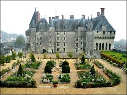 Chateau De Langeais Photos Insectes Et Fleurs Montages Animations Chateau Chateau France Le Manoir