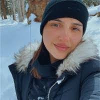 Daisy Arrazcaeta's Instagram, Twitter & Facebook