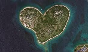 جزيرة island heart ring travel