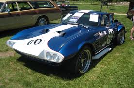 It adds just 77 pounds to the weight of the vehicle and flows seamlessly into the body while maintaining. Chevrolet Corvette Grand Sport 1963 Cartype