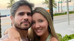 Daniela Álvarez y Daniel Arenas fueron vistos en una iglesia de Miami, ¿fin  a rumores de ruptura?