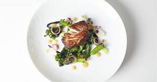Decorating small kitchens can be challenging;, you may not always have a lot of room to work or rearrange major furniture elements like bar carts and kitchen islands. How To Plate Your Food Like A Pro Celebrity Chefs Reveal Their Secrets
