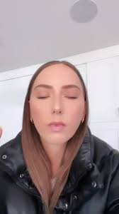 Hailie Jade Valentine