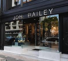 Joh bailey is a high profile hairdresser who owns four salons in nsw in double bay, sydney cbd, bondi junction and bowral. 2baizzztgb31lm