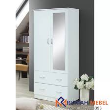 Jika anda pergi ke pasaran untuk mencari lemari pakaian 2 pintu, anda akan menemukan banyak sekali pilihan produk lemari pakaian 2 pintu. Lemari Pakaian Cermin 2 Pintu Rumah Mebel