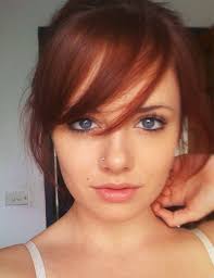 Eiste Sigoyroi Oti Den Sas Aresoyn Oi Kokkinomalles Auburn Red Hair Girls With Red Hair Blue Hair