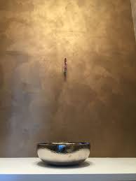 bronze metallic venetian plaster metallic behang huis ideeen decoratie woonkamer behang