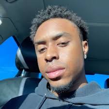 Dylan Almeida (@DylanAlmeida10)