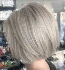 Esistono diverse tipologie di schiariture per camuffare la ricrescita grigia o … Colorazione Capelli 50 Nelvia Hair Contouring