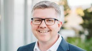 Tracy Knapp's Instagram, Twitter & Facebook