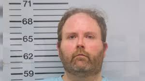University of Mississippi advisor arrested for enticement of child