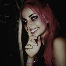 Madeline Hallett's Instagram, Twitter & Facebook