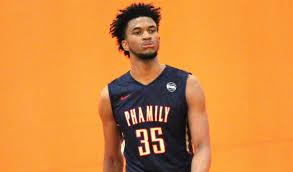 College basketball preseason top 25