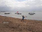 Maybe you would like to learn more about one of these? Dibuka Hari Ini Begini Suasana Pantai Di Wilayah Sanur Hari Pertama Pelaksanaan New Normal Di Bali Tribun Bali