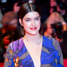 „alles gute zum geburtstag an den vater des babys in meinem bauch), schrieb sie auf instagram zu einem. Marie Nasemann Sie Zeigt Ihren After Baby Body Gala De