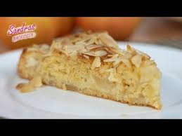 einfacher apfelkuchen mit mandelsplitter leckeres rezept fur 26 cm springform youtube in 2021 apfelkuchen kuchen dessert ideen