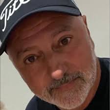 Robert Vernet notre grand gagnant du Concours Photo Charente Libre Canon  France et Circuit Des Remparts d'Angoulême Il remporte l'appareil photo  Canon GX5 Mark II Félicitations pour la super photo du week-end !